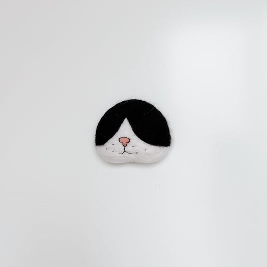 Cat Whisker Collector Fridge Magnet – Cute Handmade Cat Face Magnet for Storing Pet Whiskers & Home Décor