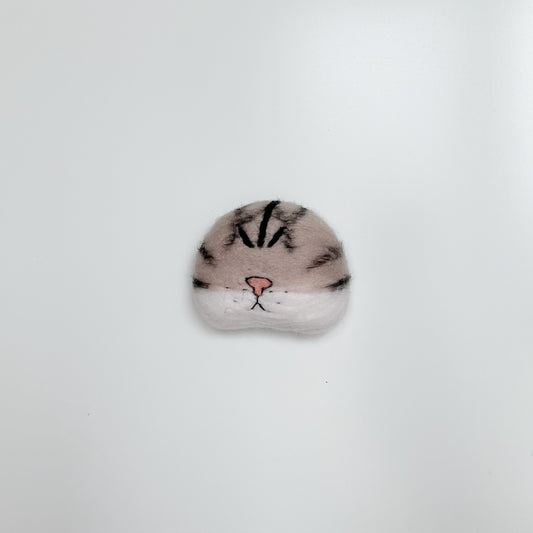 Cat Whisker Collector Fridge Magnet – Cute Handmade Cat Face Magnet for Storing Pet Whiskers & Home Décor